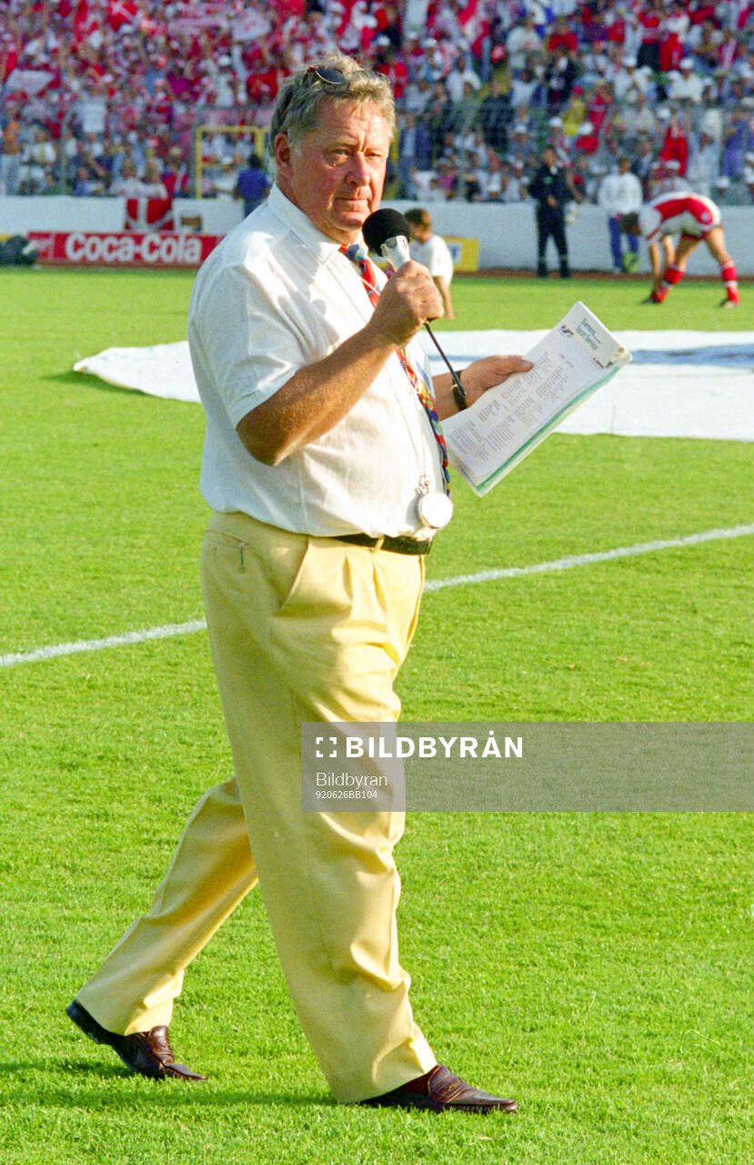 Swedish journalist Lars-Gunnar Bjorklund speaker