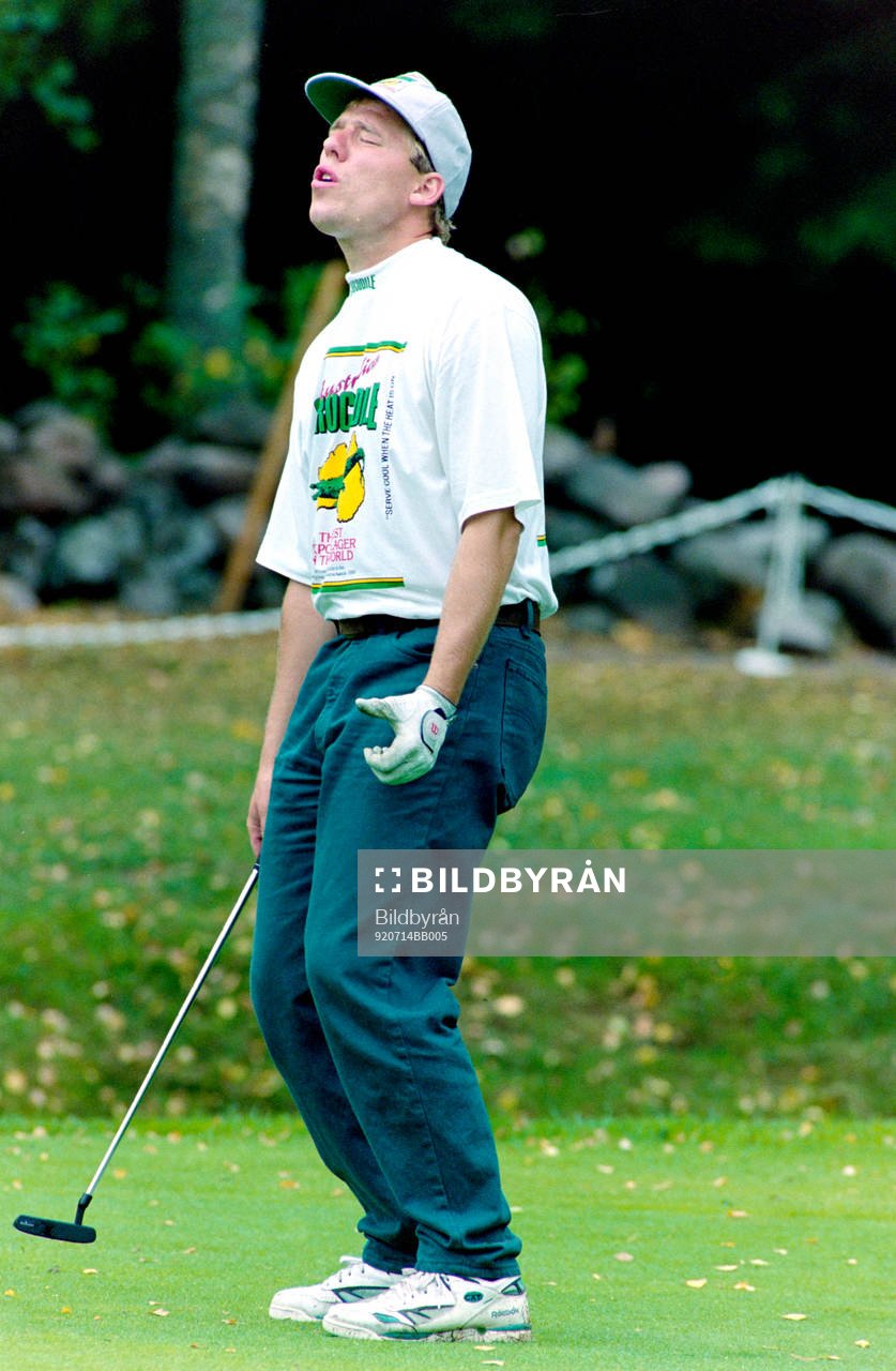Pär Djoos spelar golf i Halmstad