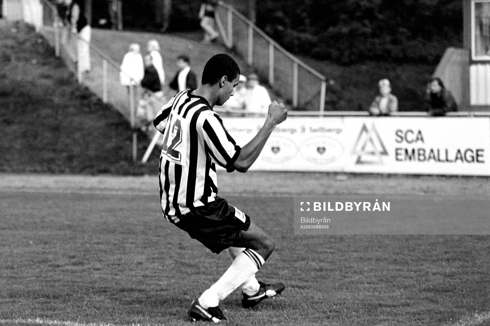 Fotboll, Höstettan, Markaryd - Landskrona, 0-4: Issa Manglind, Landskrona jublar efter mål.