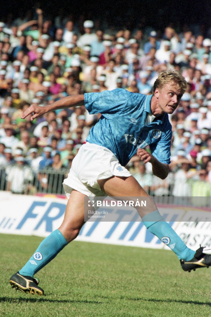 Jonas Thern,Napoli