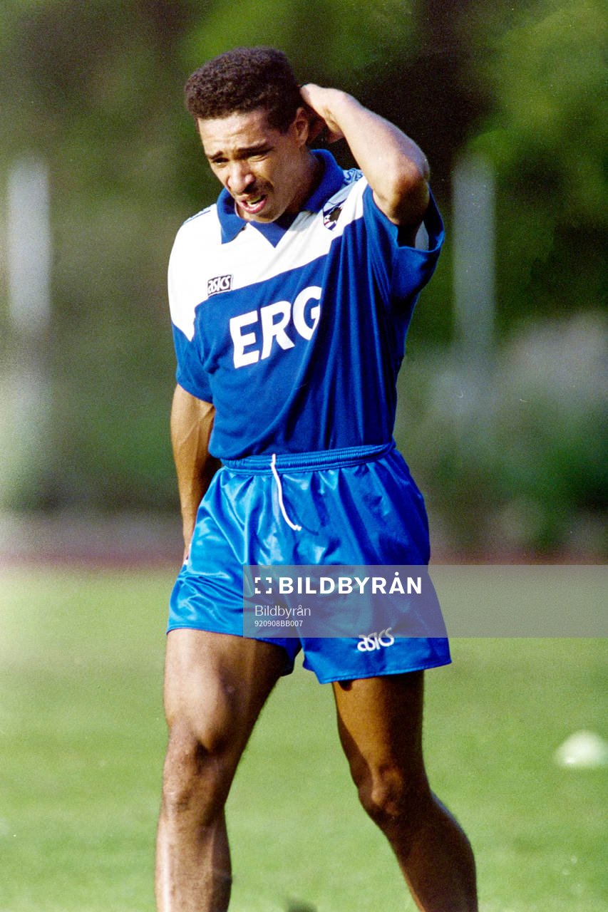 Fotboll, Serie A, träningsläger: Des Walker, Sampdoria under träningen.