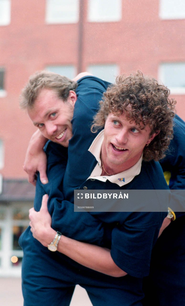 Lars Eriksson och Pål Lundin brottas