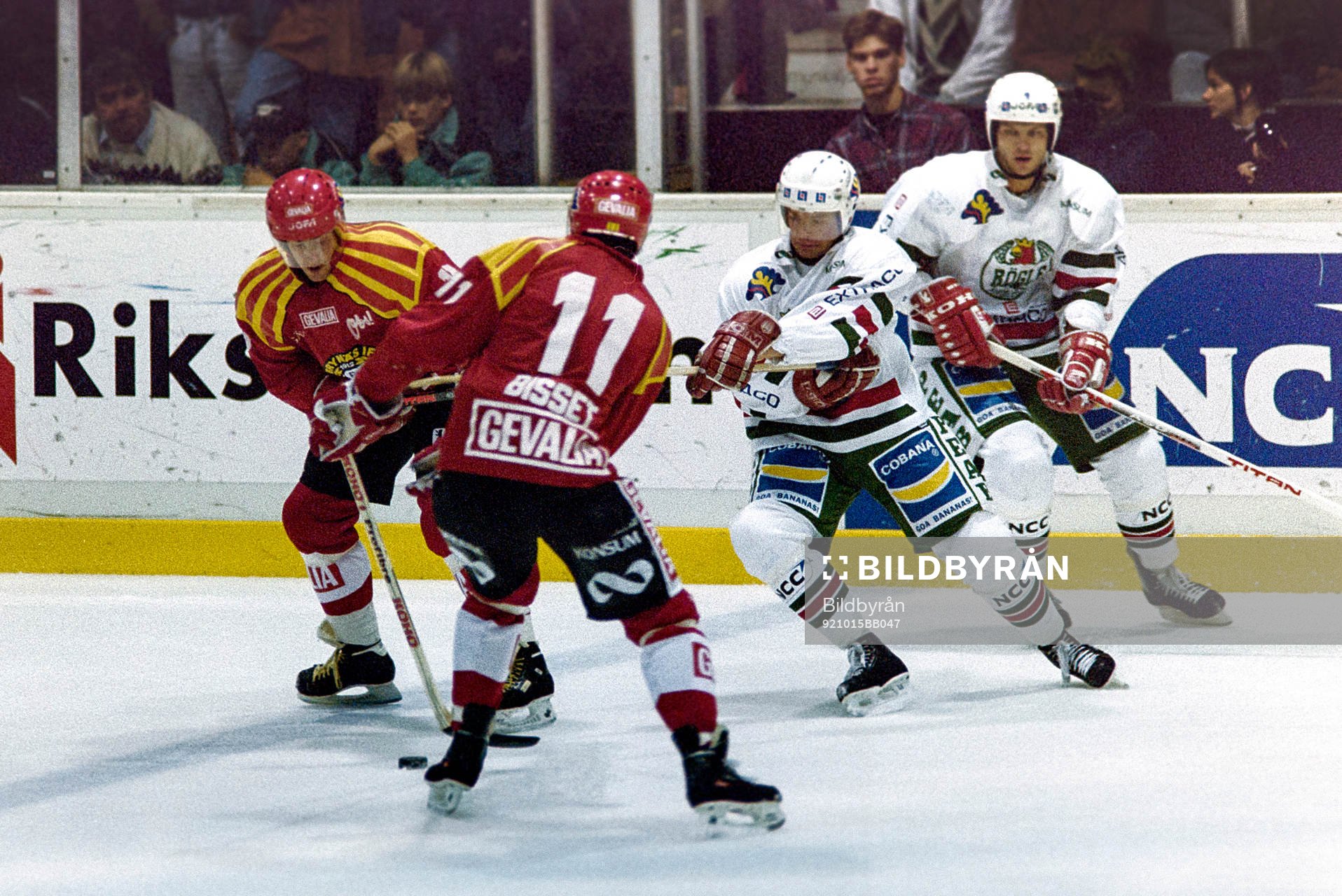 Tom Bisset, Brynäs i kamp om pucken