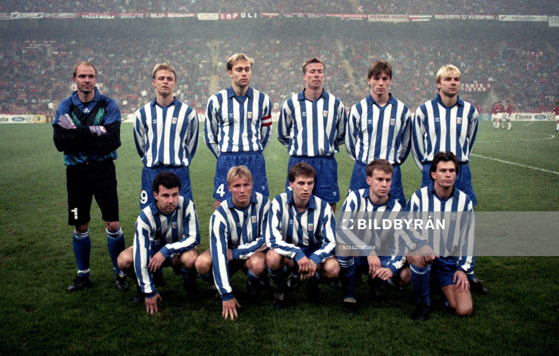 Göteborgs startelva. bakre rad fr.v. Thomas Ravelli,