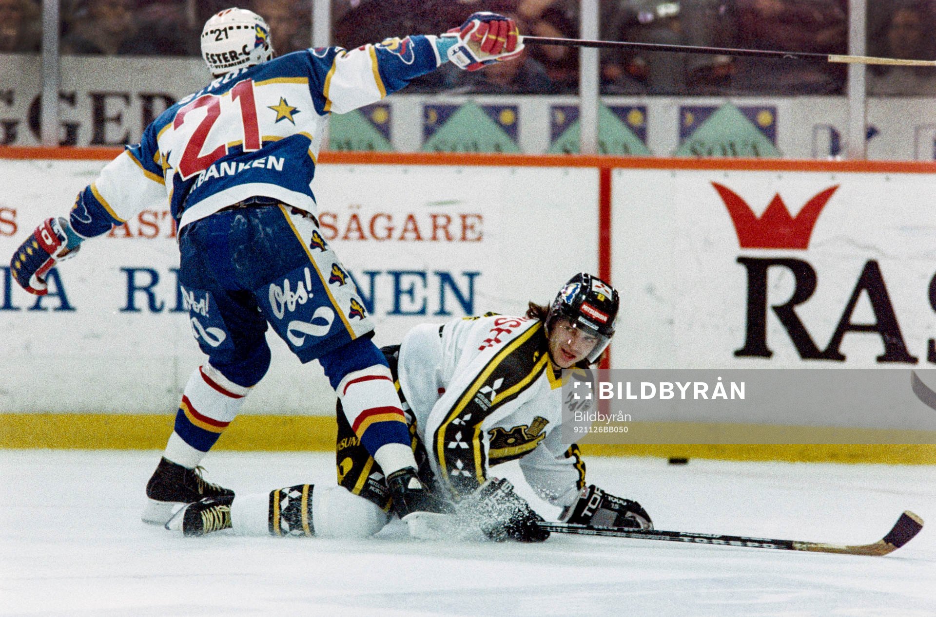 Dennis Ström, HV71 och Petri Liimatainen, AIK