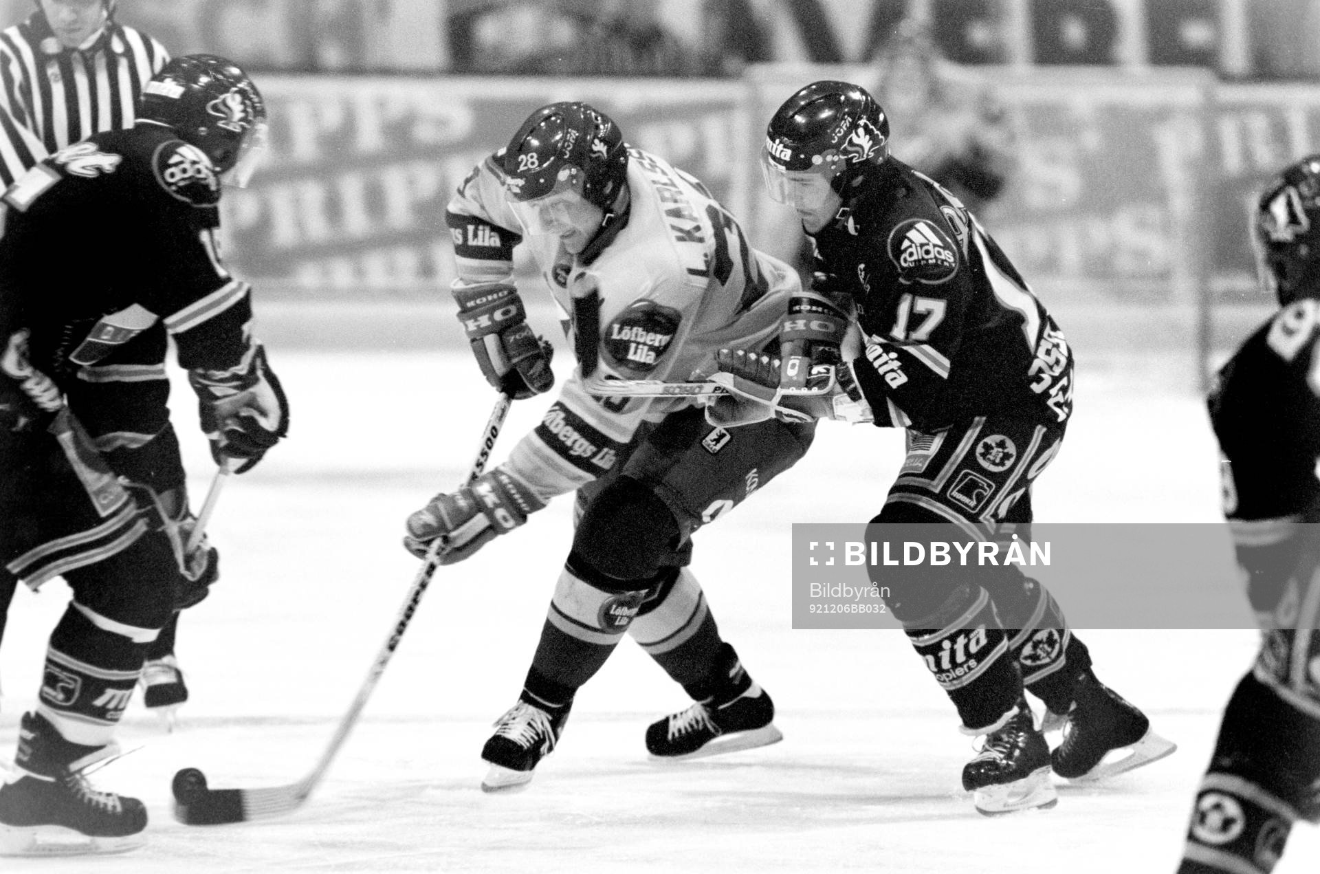 Lars Karlsson, Färjestad med djurgårdens Ola Josefsson i