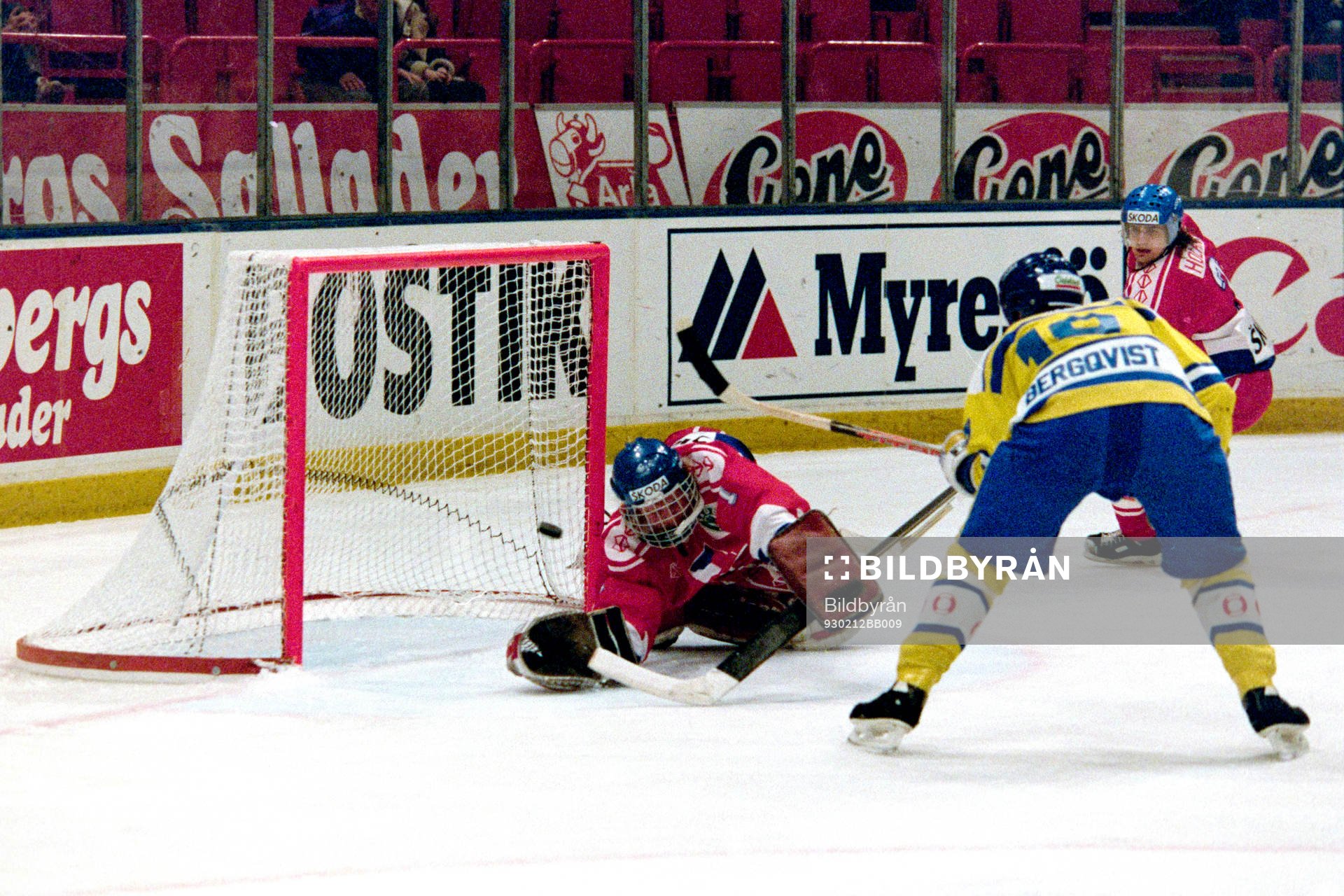 Jonas Bergqvist, Sverige lyfter in pucken bakom tjeckernas