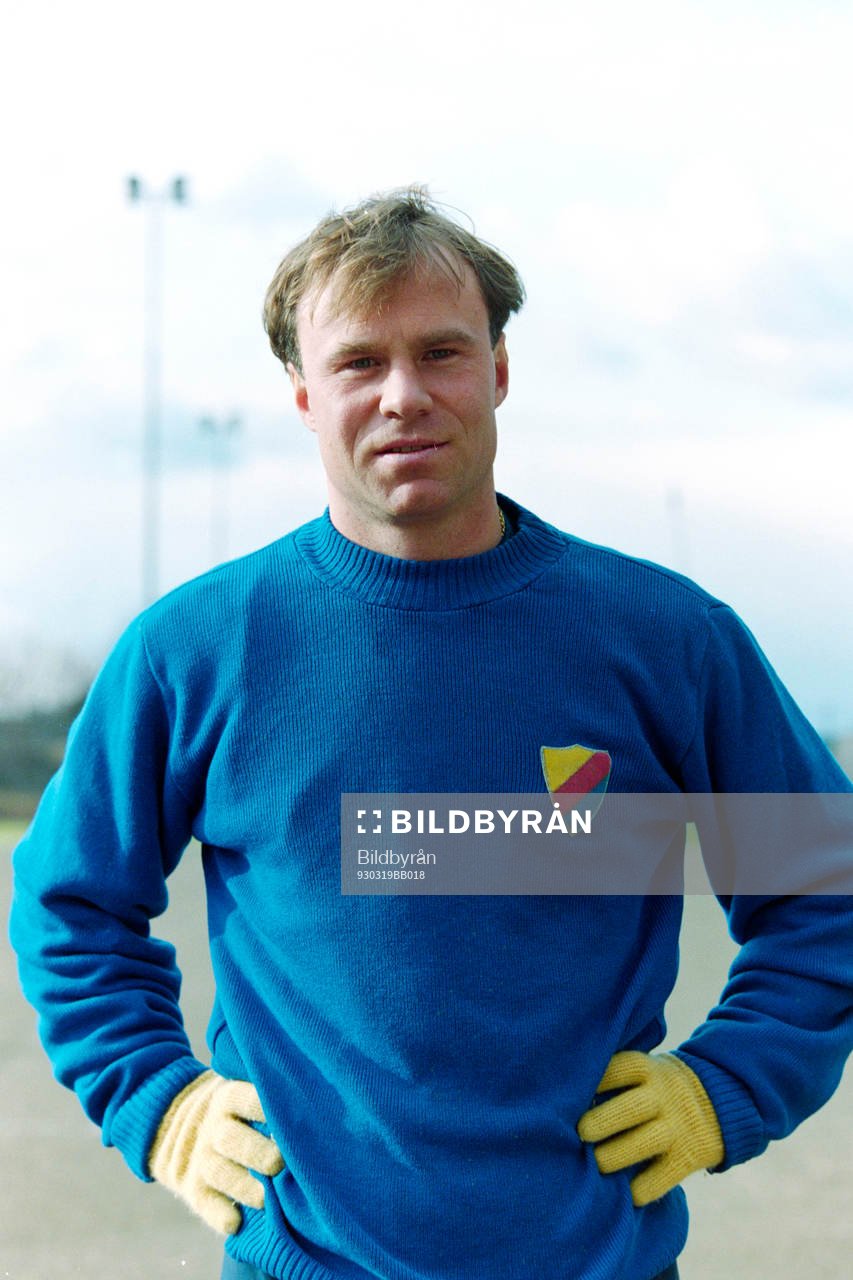 Fotboll, Div 1 norra, Djurgården, förhands: Hans Holmqvist, Djurgården. 
