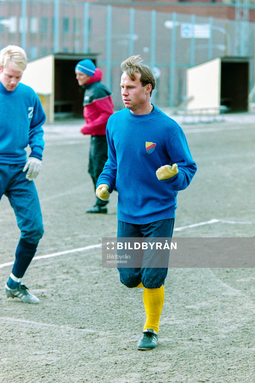 Fotboll, Div 1 norra, Djurgården, förhands: Hans Holmqvist, Djurgården. 
