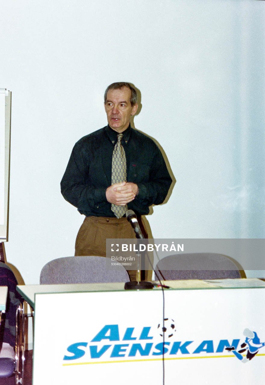 Tord Grip håller sitt föredrag