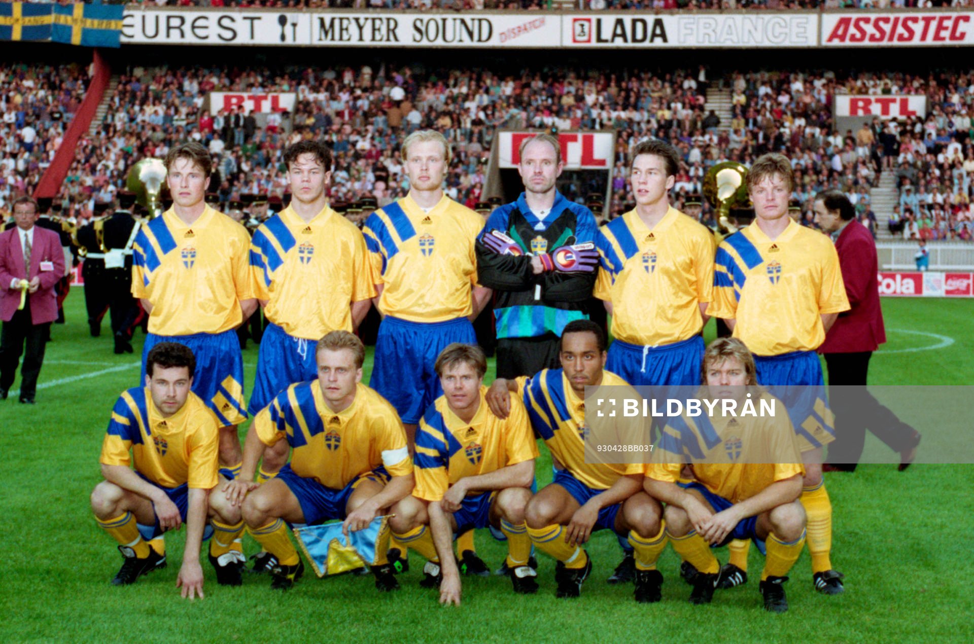  Bakre raden fr. v: Roger Ljung, Joachim Björklund, Klas Ingesson, Thomas Ravelli, Patrik Andersson och Stefan Schwarz.