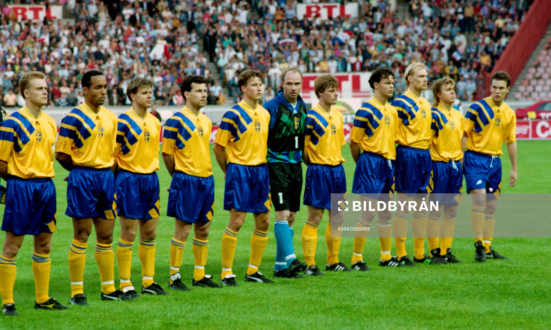 Fr. v: Jonas Thern, Martin Dahlin, Roland Nilsson, Stefan