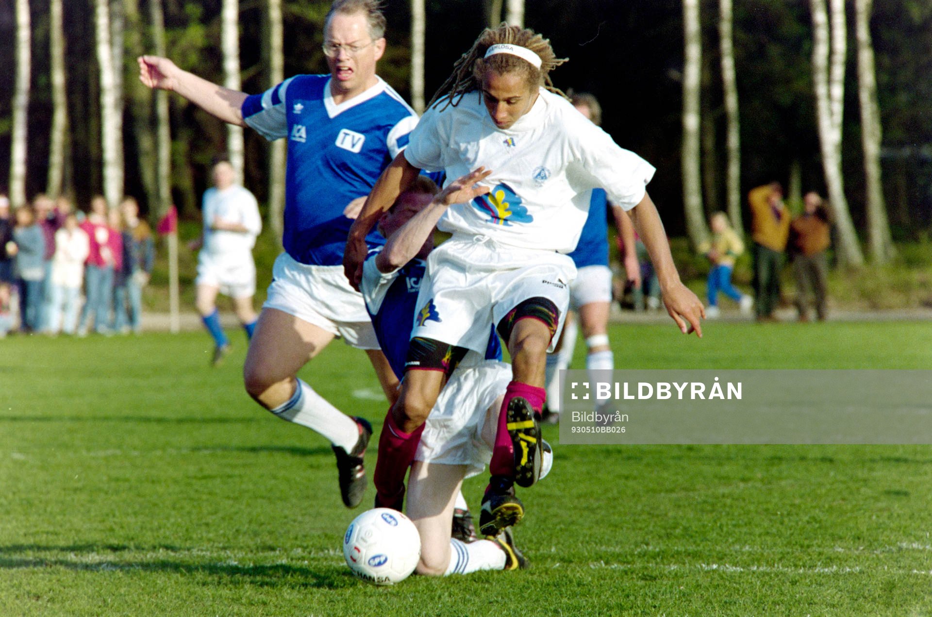 Henrik Larsson med Jan Boklöv och Staffan Ling i ryggen