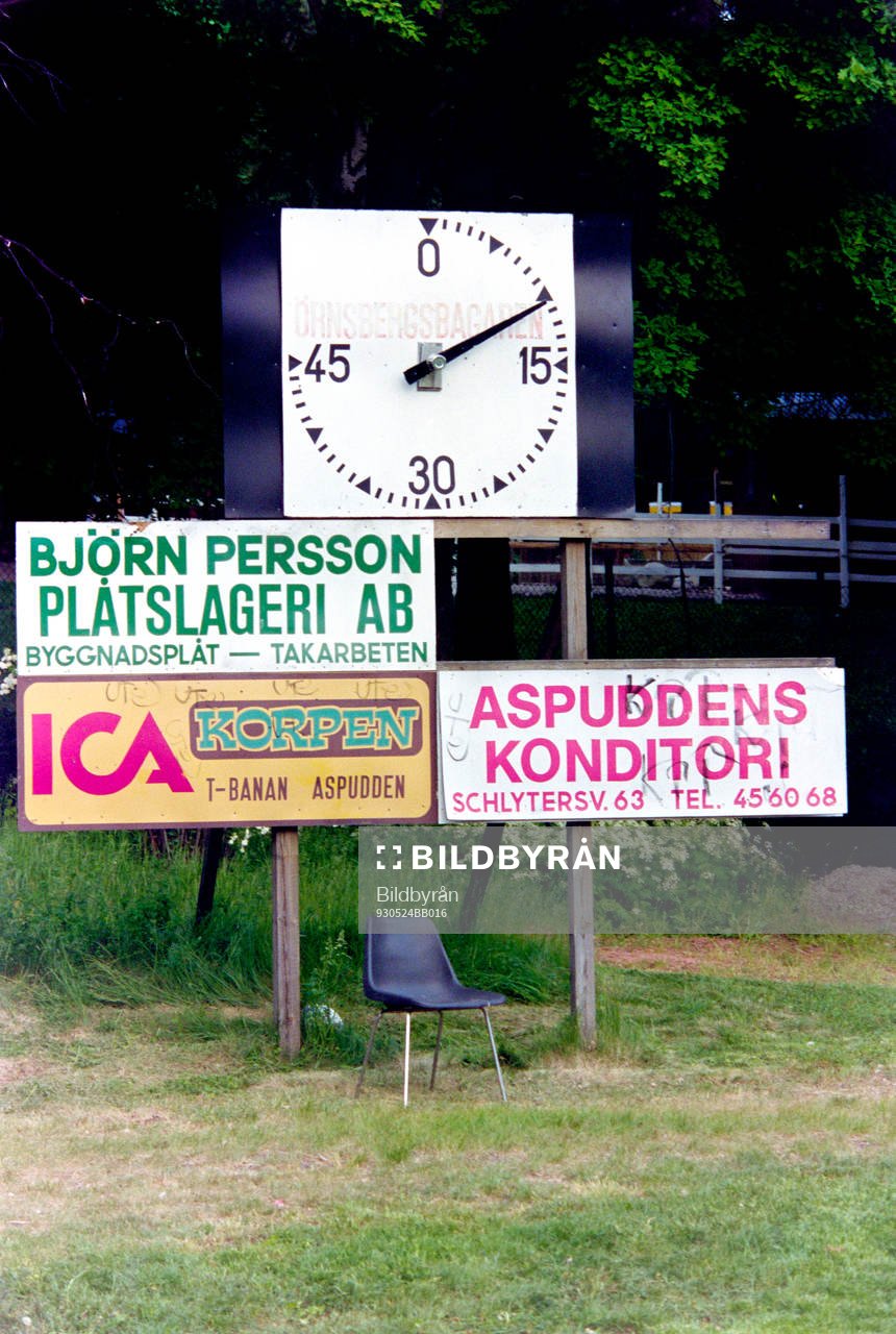 Matchur, klocka, reklam, genre