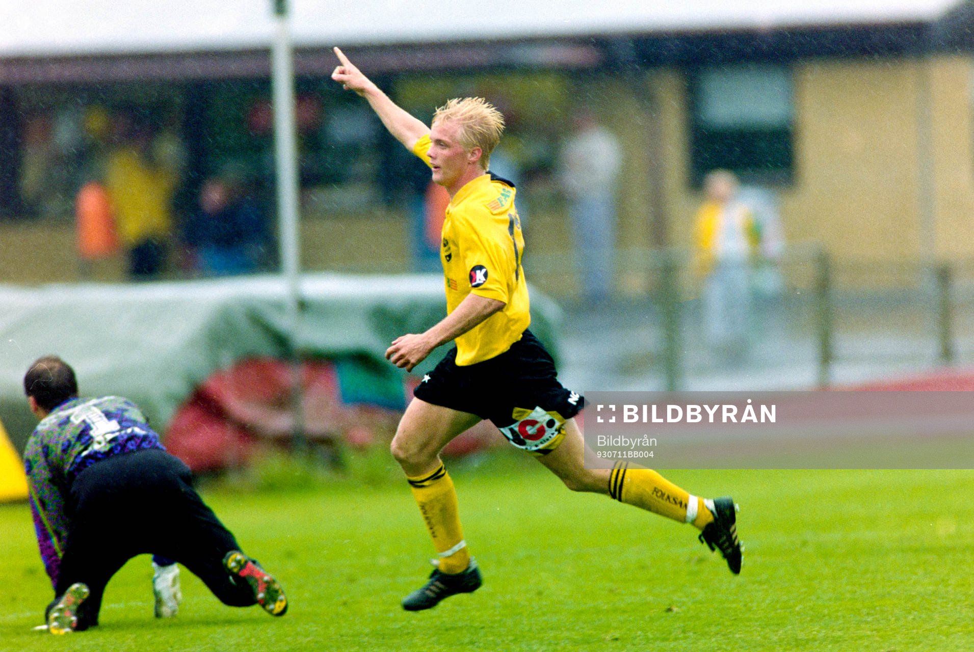 Fotboll Div 1 Södra, IFK Hässleholm - Gunnilse, 3-1: Percy Olsson, Hässleholm jublar efter mål.