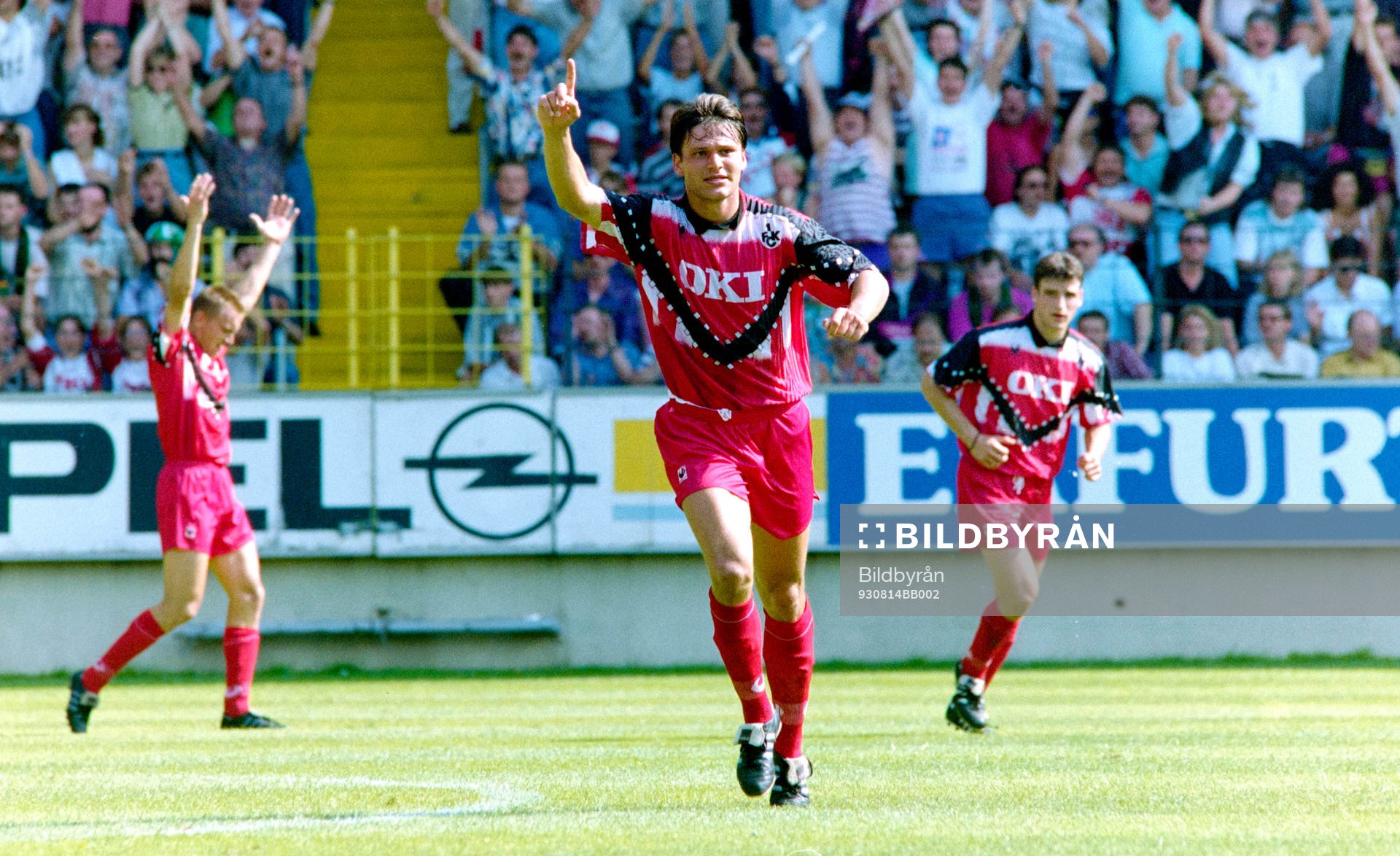 Fotboll, Bundesliga, Kaiserslautern - Borussia Mönchengladbach, 4-2: Uwe Fuchs, Kaiserslautern jublar efter mål.