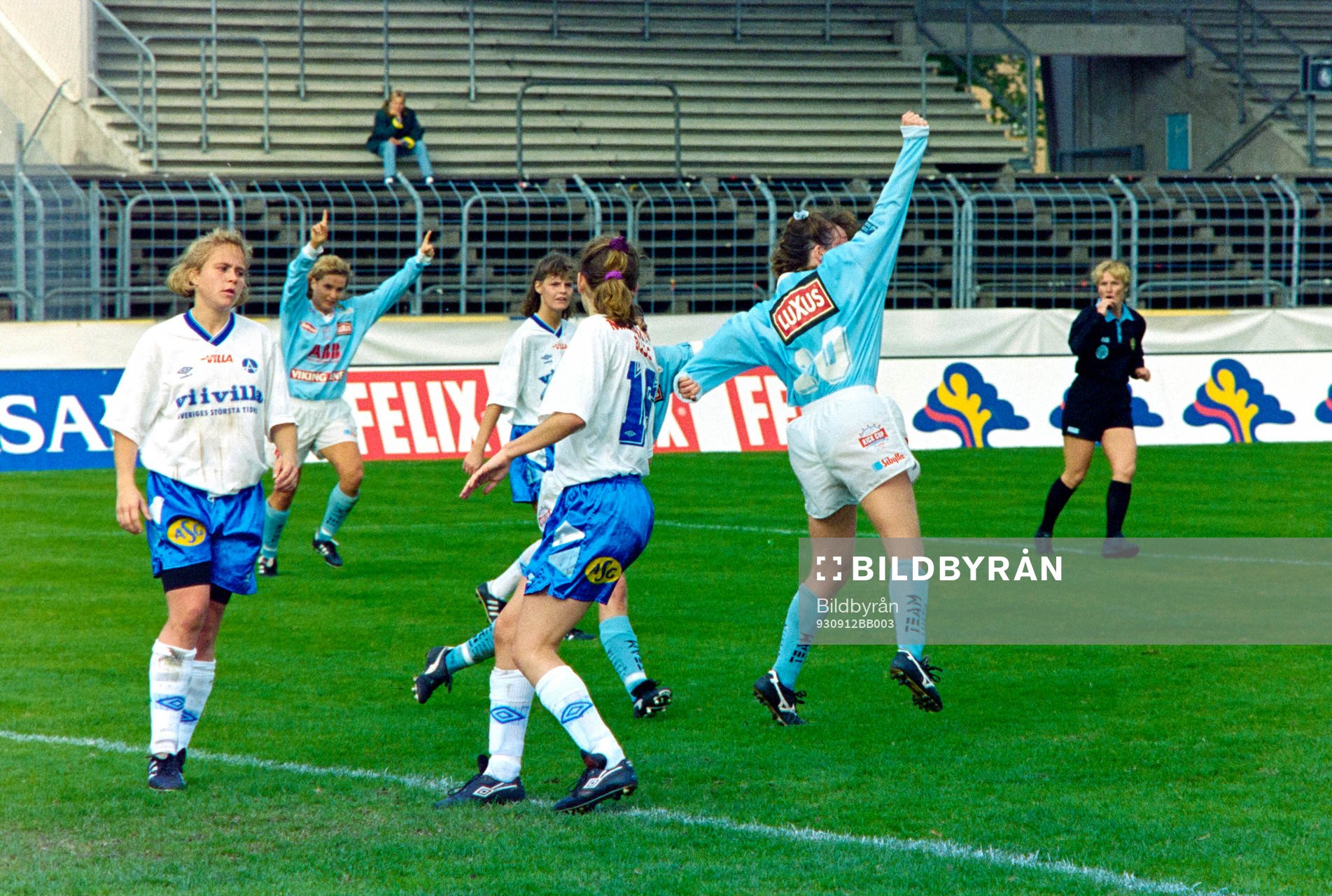 Fotboll, Damer, Folksam Cup, Final, Älvsjö - Gideonsberg, 1-4: Pärnilla Larsson, Gideonsberg jublar efter mål.
