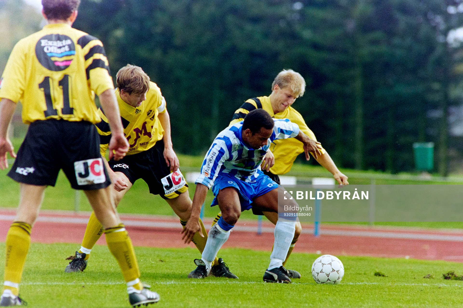 Ayo Oyedeji, Uddevalla uppvaktas