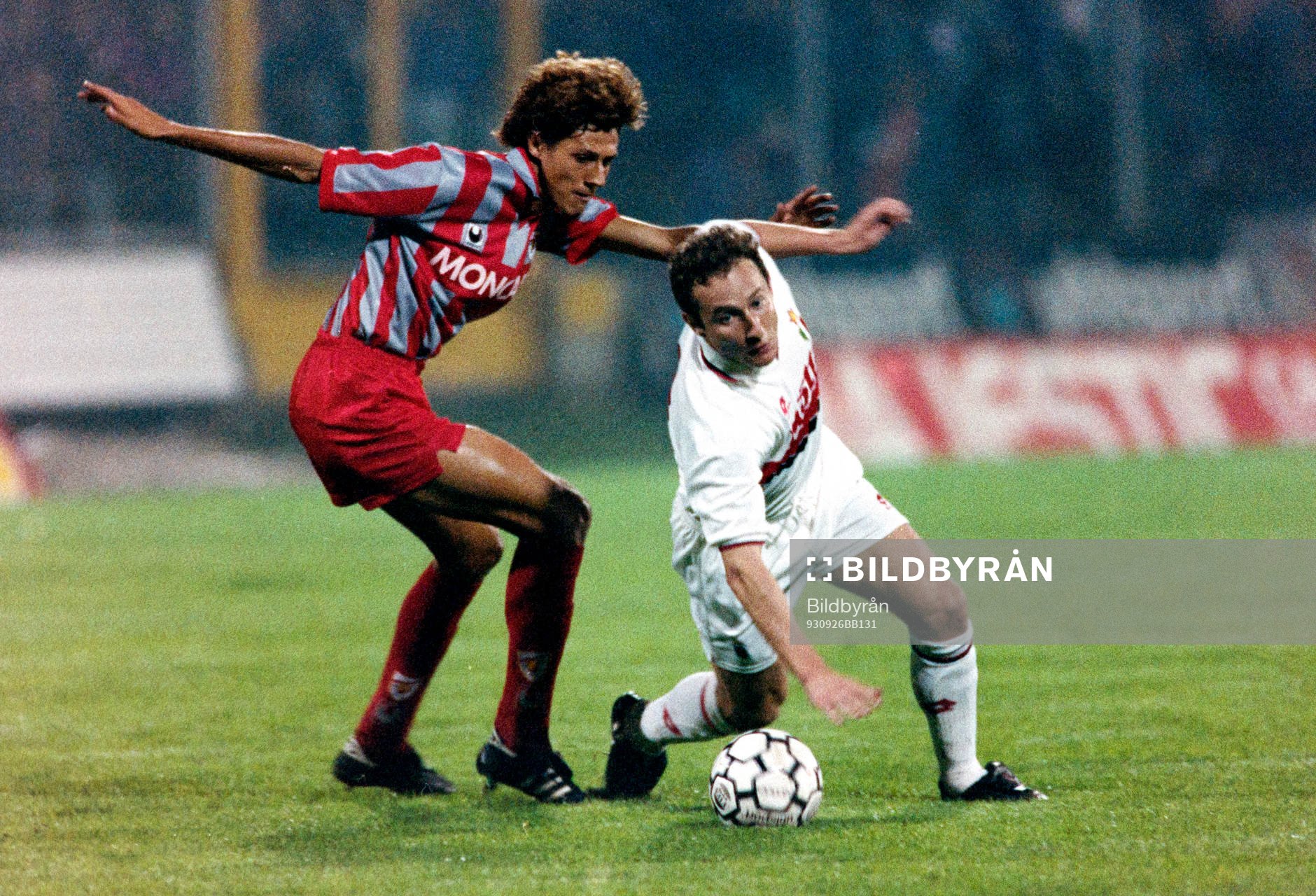 Fotboll, Serie A, Cremonese - Milan, 0-2: Jean-Pierre Papin, Milan.
