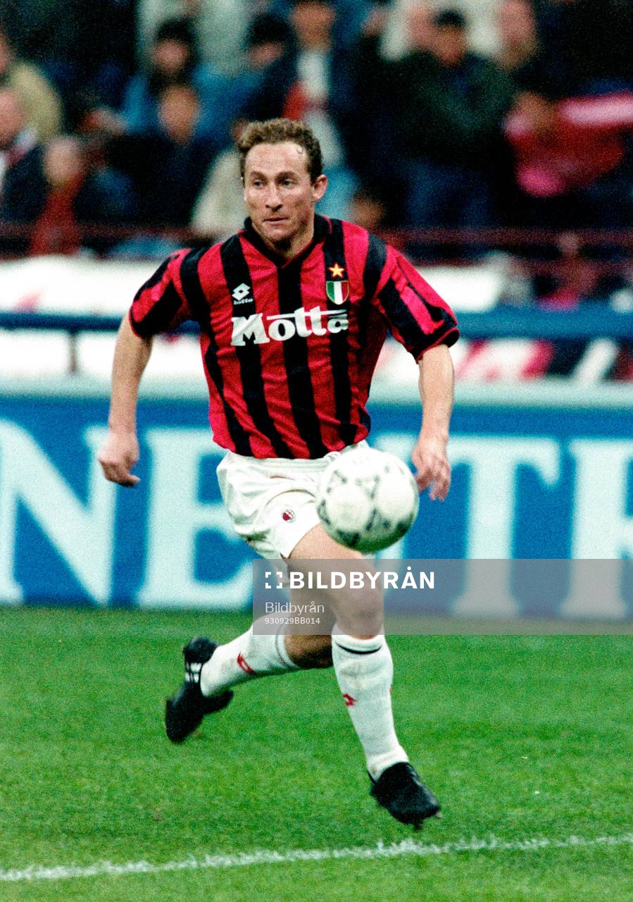 Fotboll, Champions League, Milan - FC Aarau, 0-0: Jean-Pierre Papin, MIlan