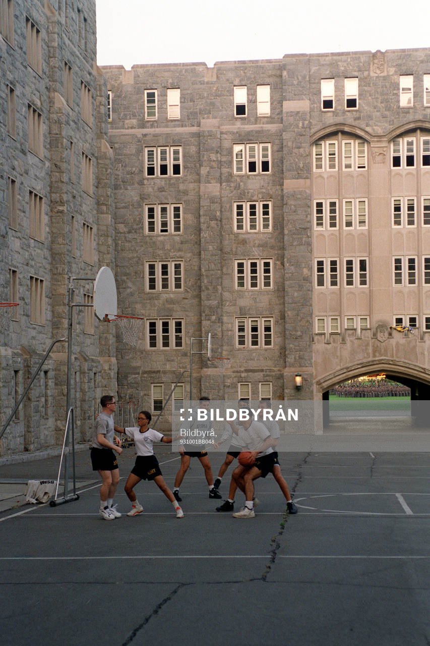West Point Militärakademi, Basketboll, Spel, Byggnad