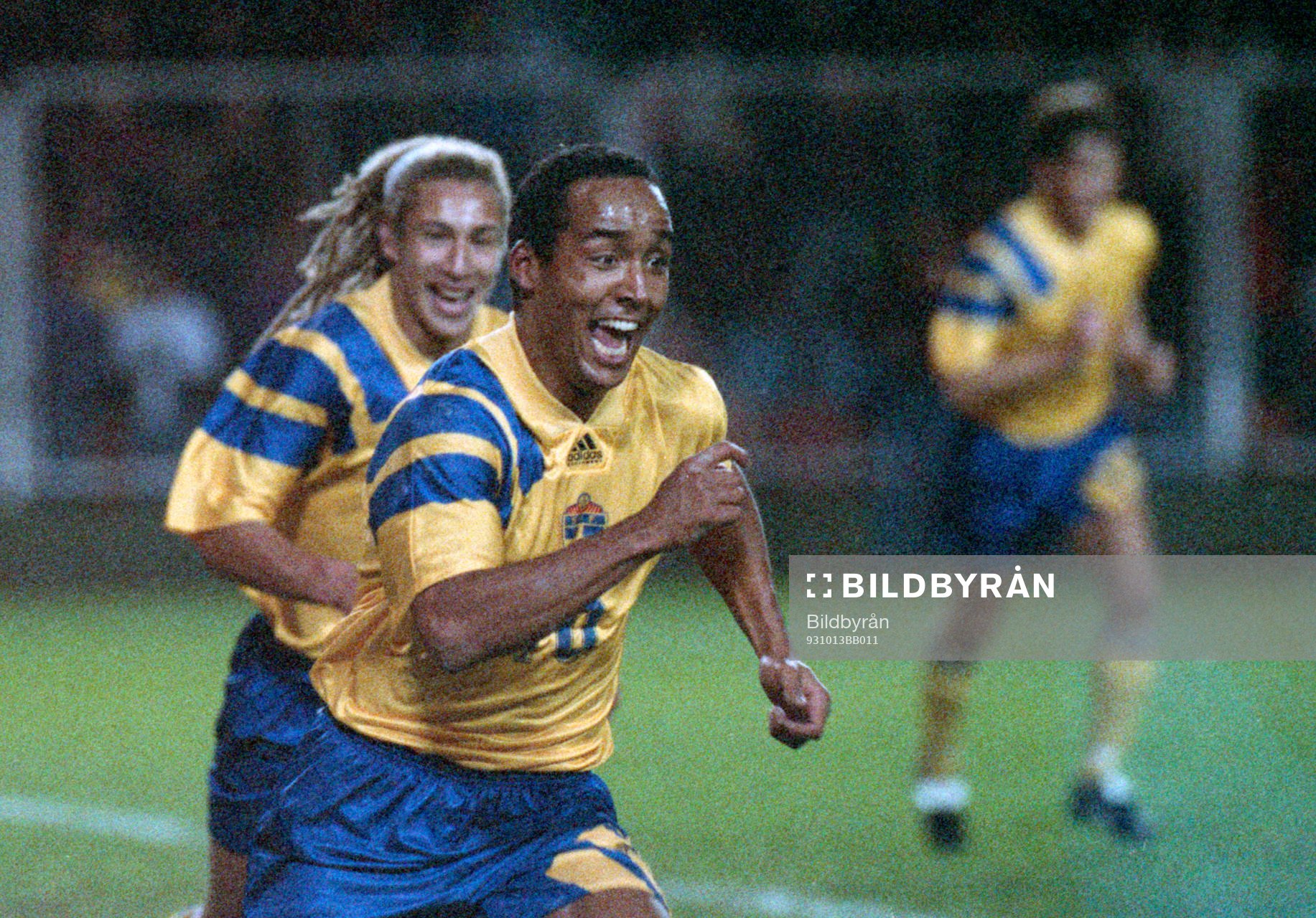 Martin Dahlin och Henrik Larsson jublar