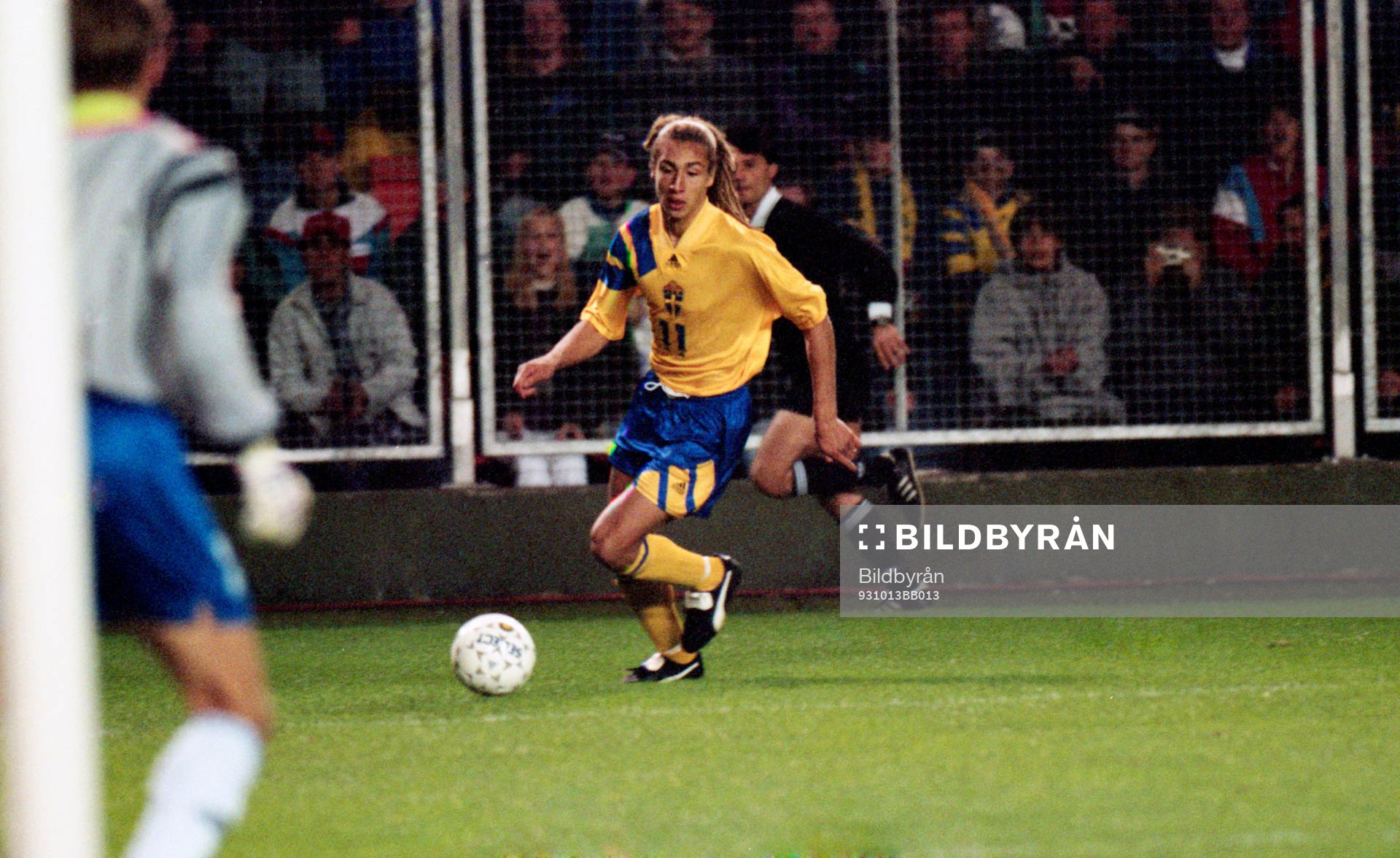 Henrik Larsson med bollen