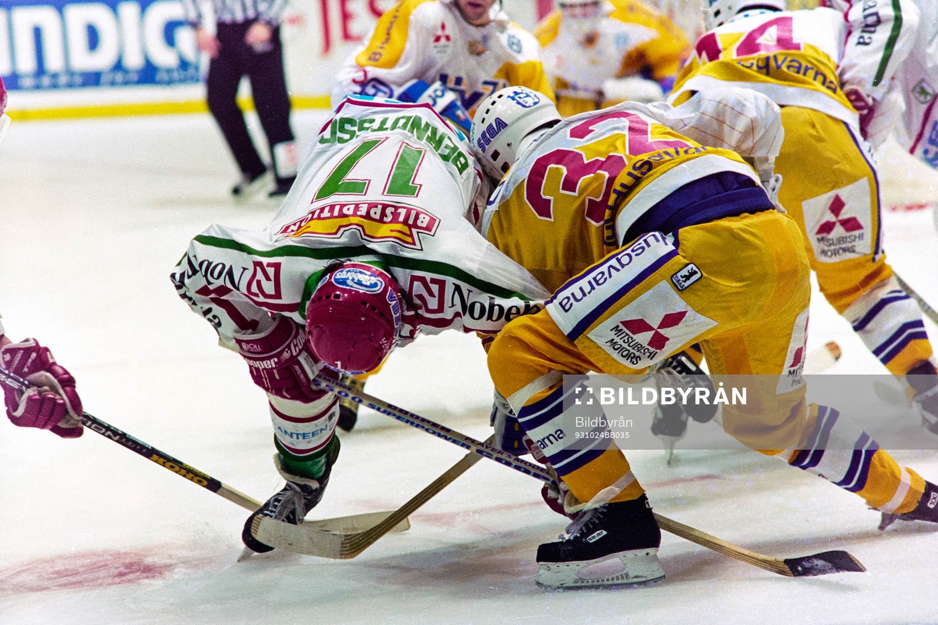 Peter Berndtsson, Frölunda och Thomas Ljungbergh, HV71 i