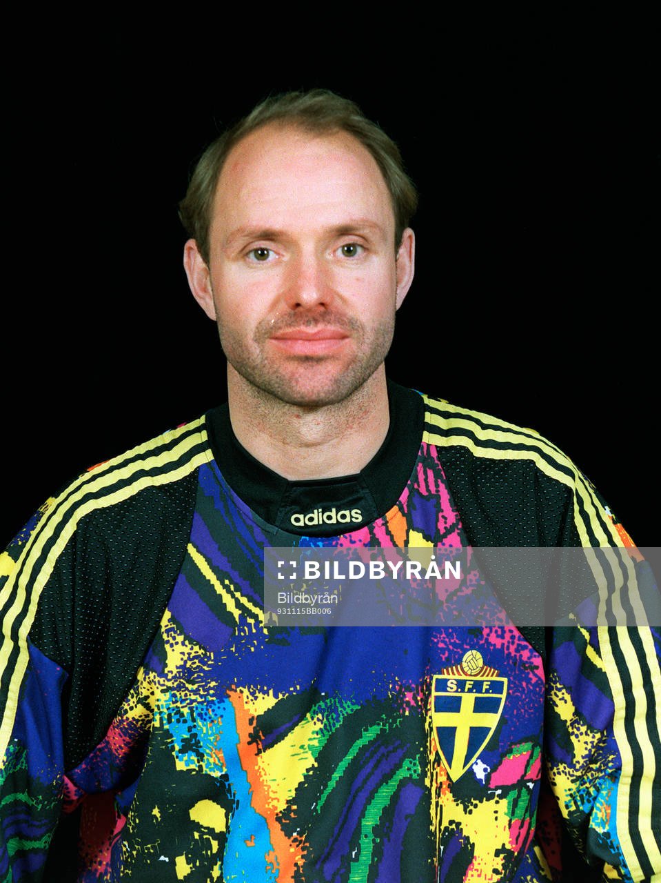 Thomas Ravelli, Sverige