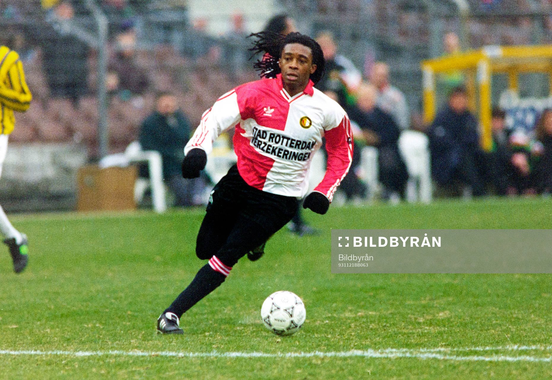Fotboll, Holländsk, Feyenoord - Vitesse, 1-1: Regi Blinker, Feyenoord.