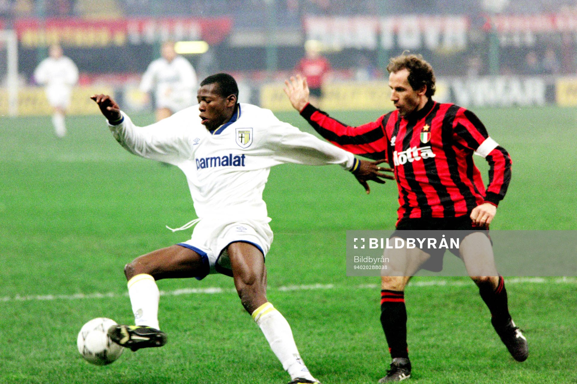 Faustino Asprilla, Parma uppvaktas av milans Franco Baresi
