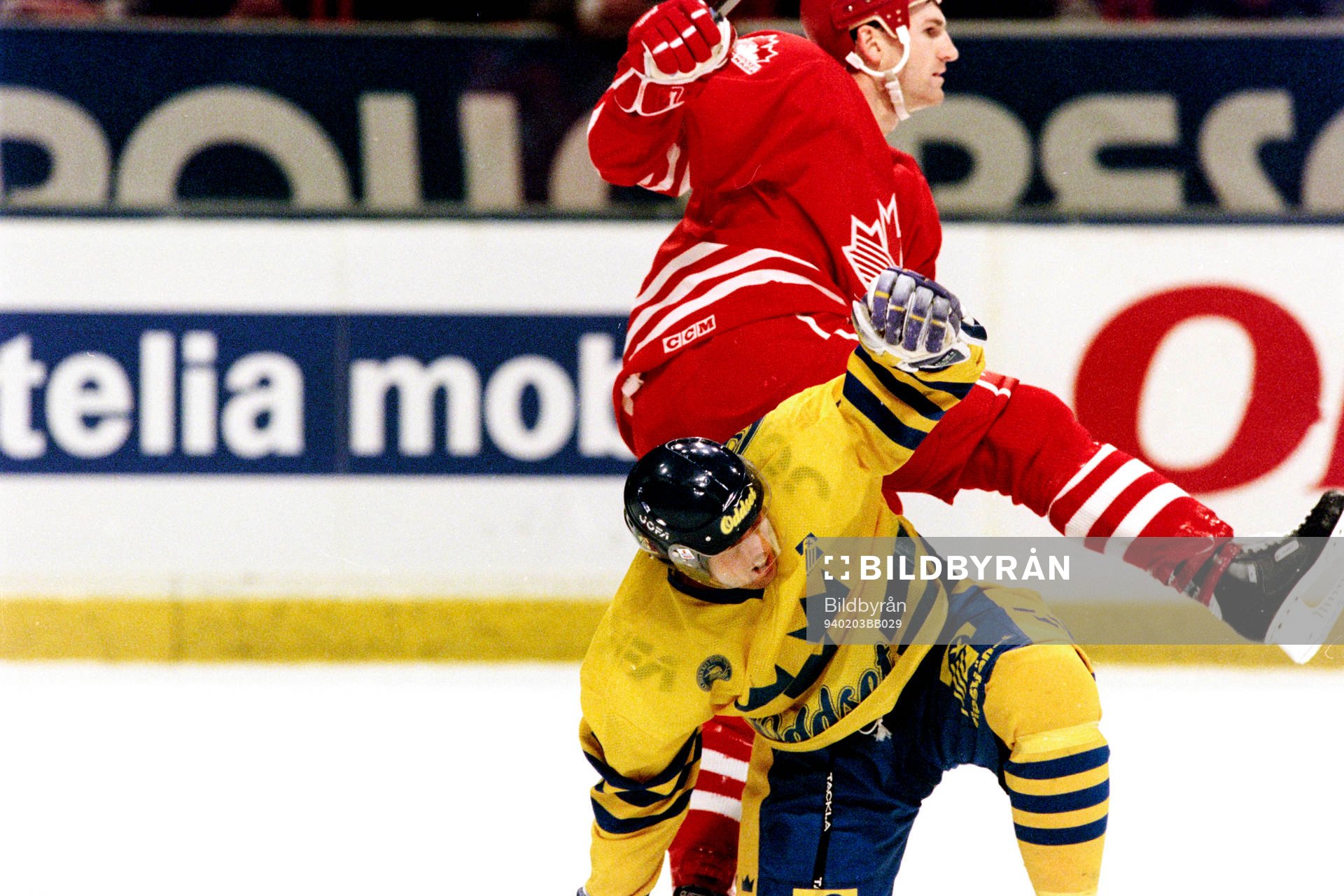 Roger Hansson, Sverige