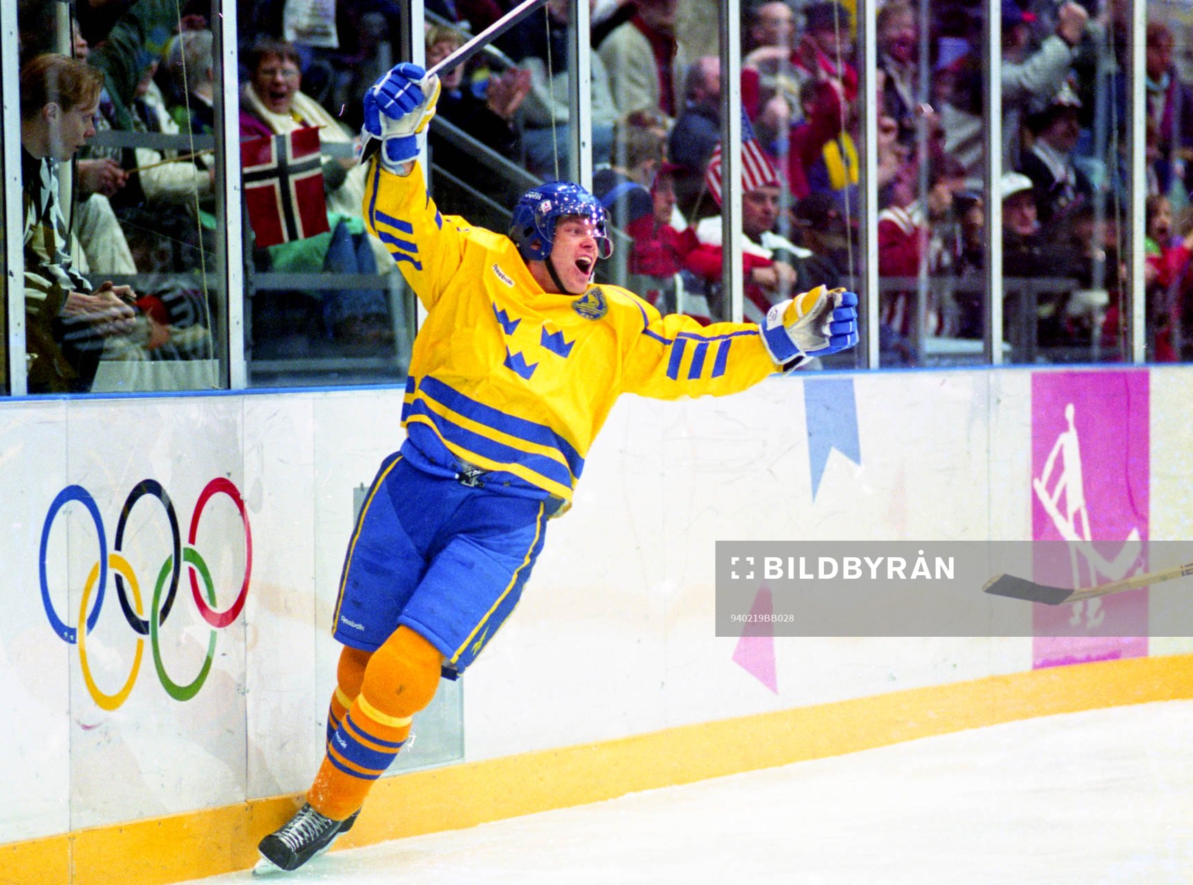 Patrik Juhlin, Sverige jublar