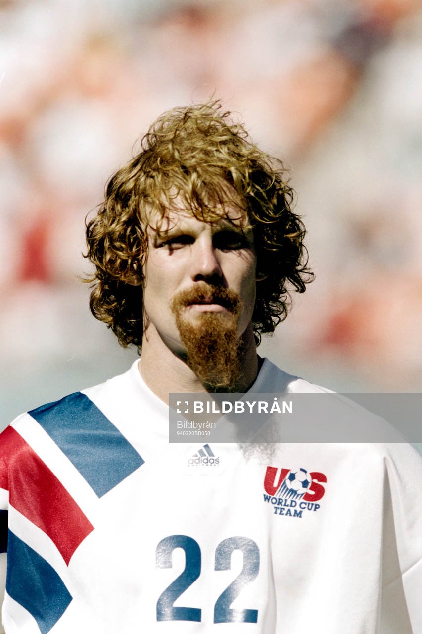 Fotboll, USA  - Sverige, 1-3: Alexi Lalas, USA. 