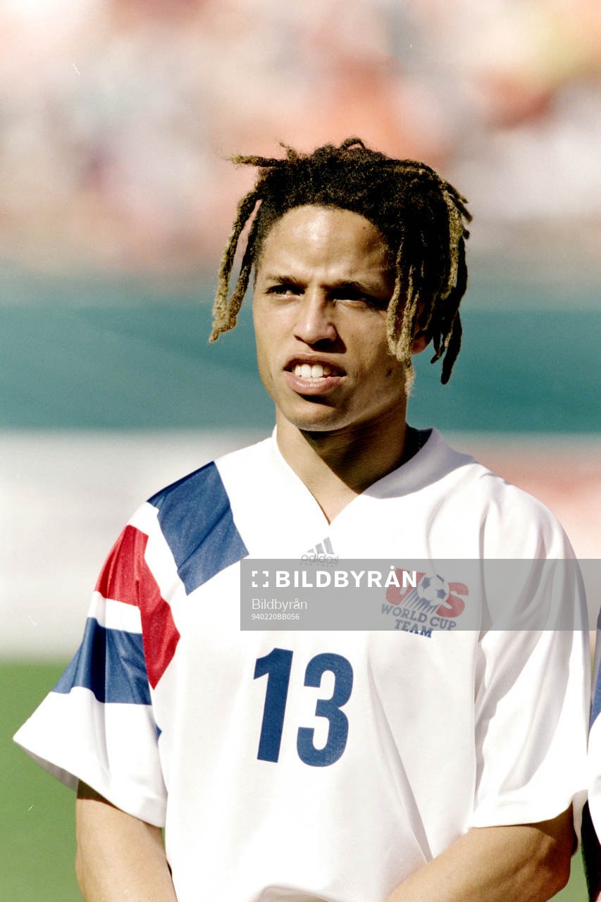 Fotboll, USA  - Sverige, 1-3: Cobi Jones, USA. 