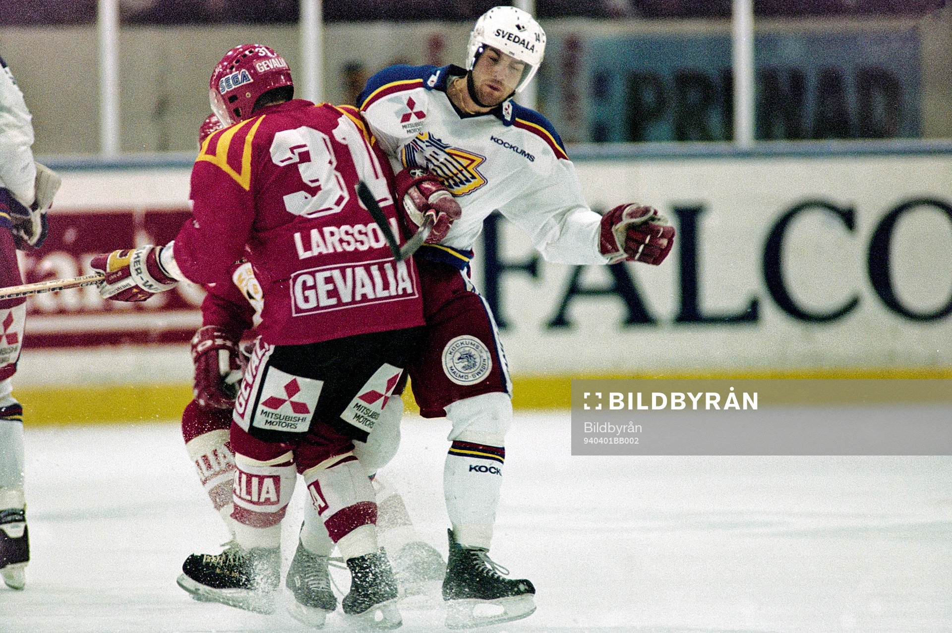 Jan Larsson, Brynäs och Roger Hansson, Malmö kolliderar