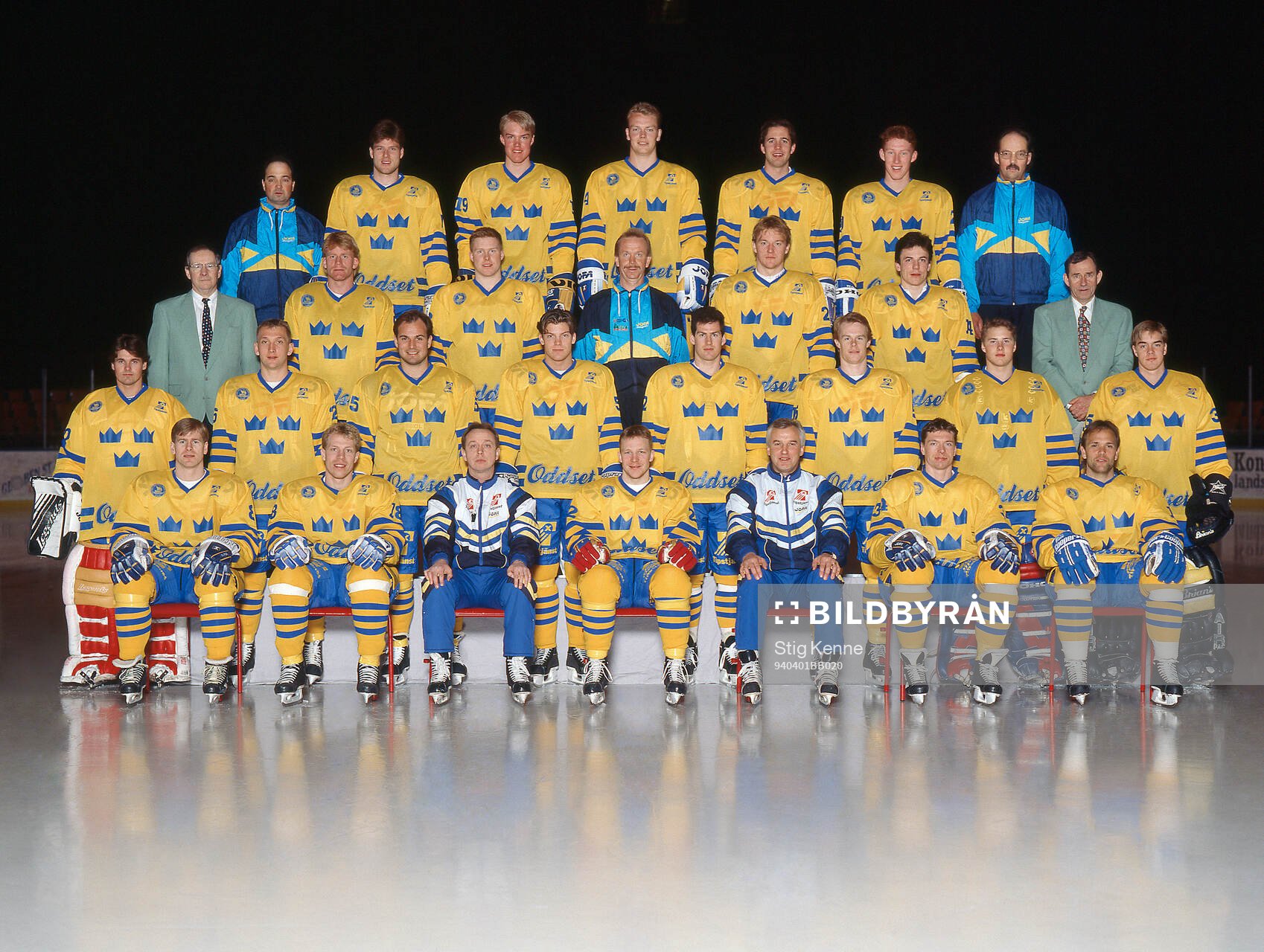 Players and team staff of Sweden pose for a team photo
