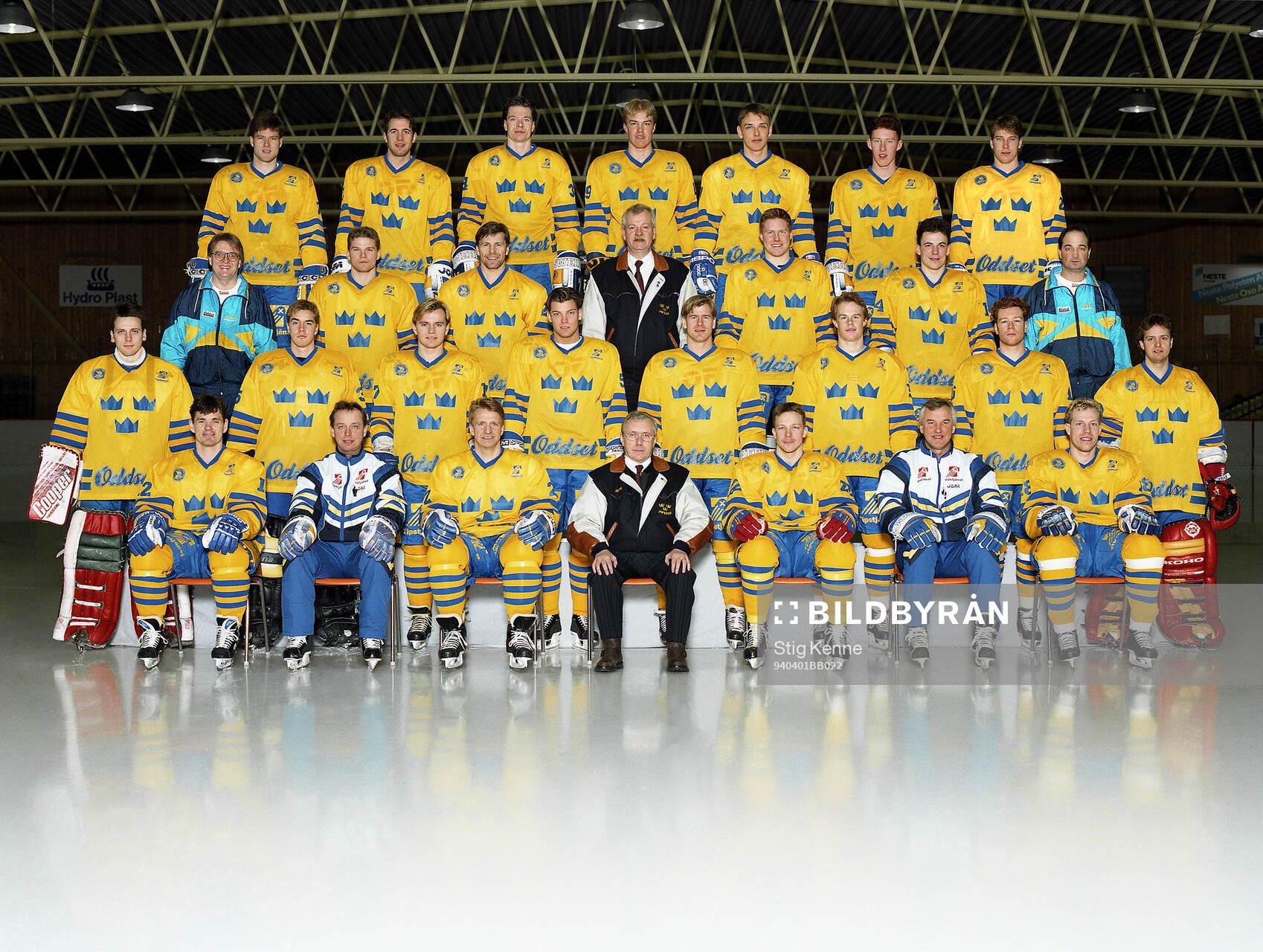 Players and team staff of Sweden pose for a team photo
