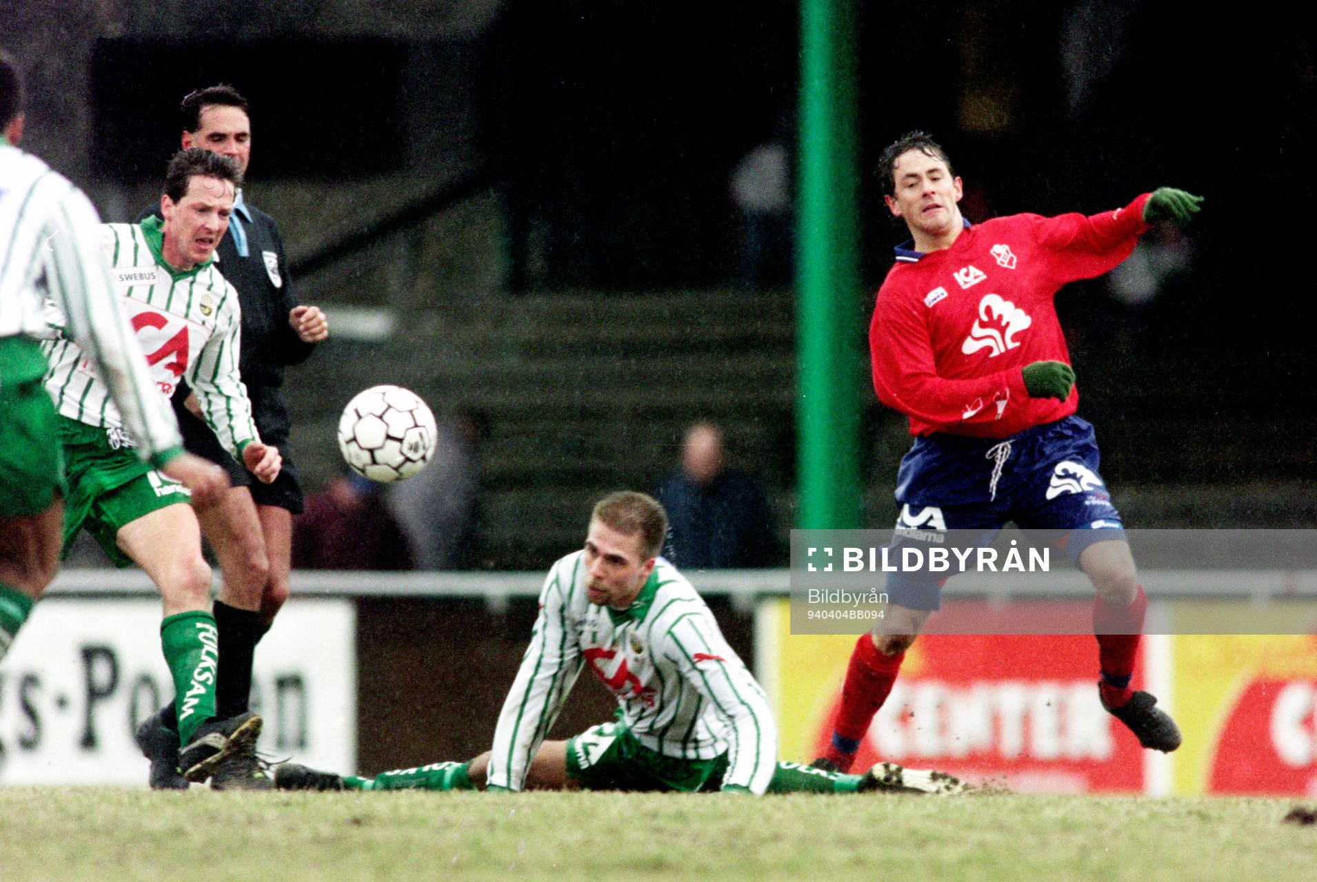 Fotboll, Allsvenskan, Västra Frölunda - Öster, 0-1: Ken Burwall, Öster.
