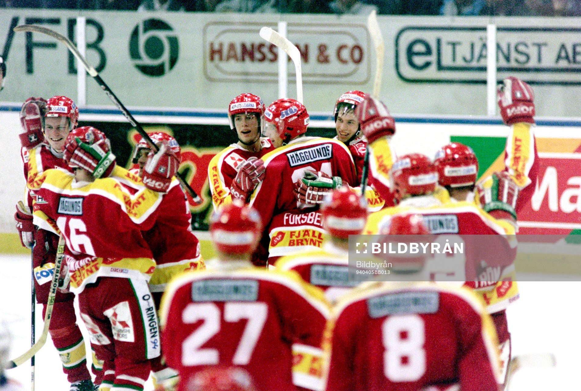 Peter Forsberg, Magnus Wernblom och Modo jublar