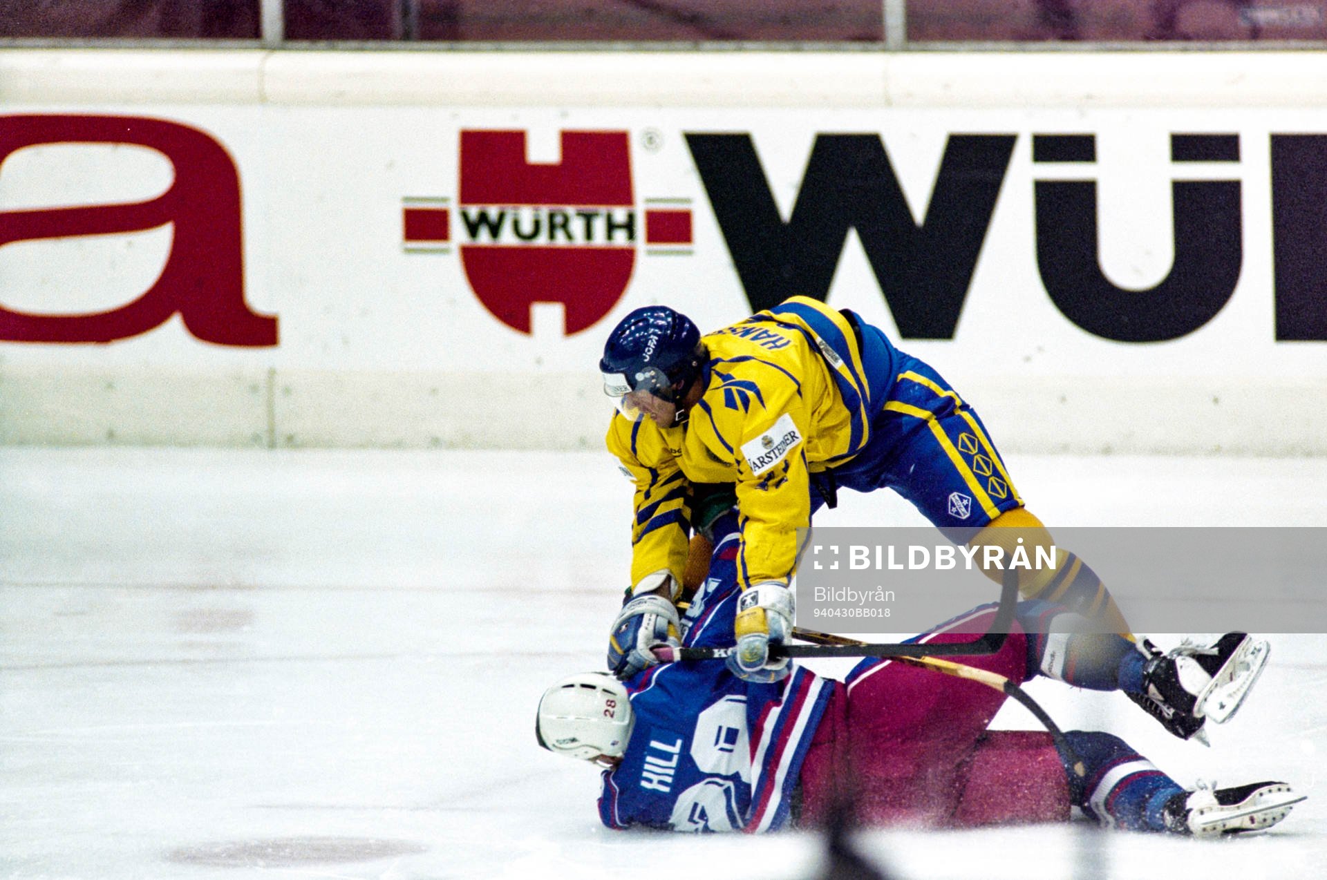 Roger Hansson, Sverige stoppar Sean Hill, USA
