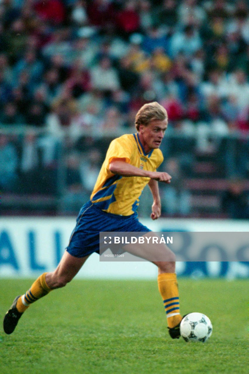  Jonas Thern med driv i steget.