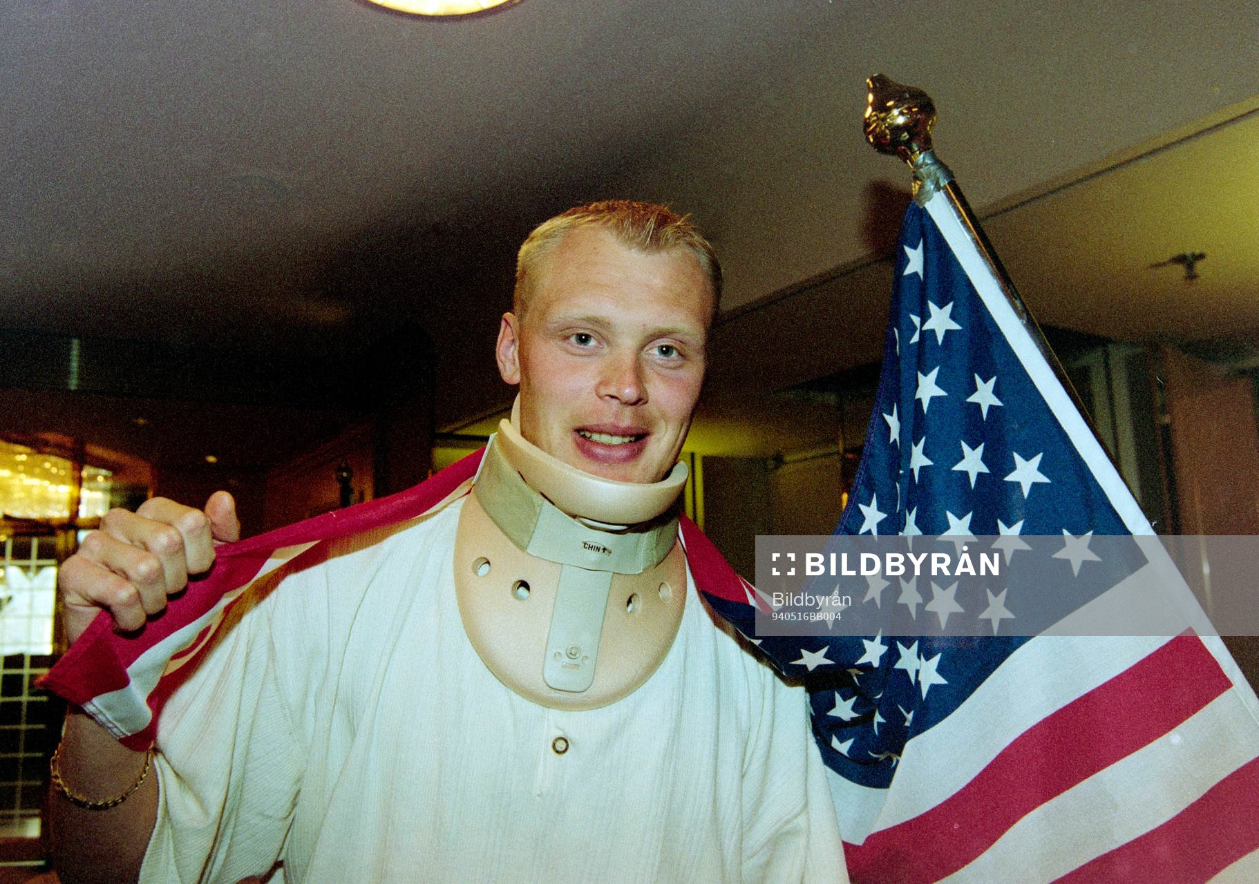 Klas Ingesson, Sverige med en amerikansk flagga