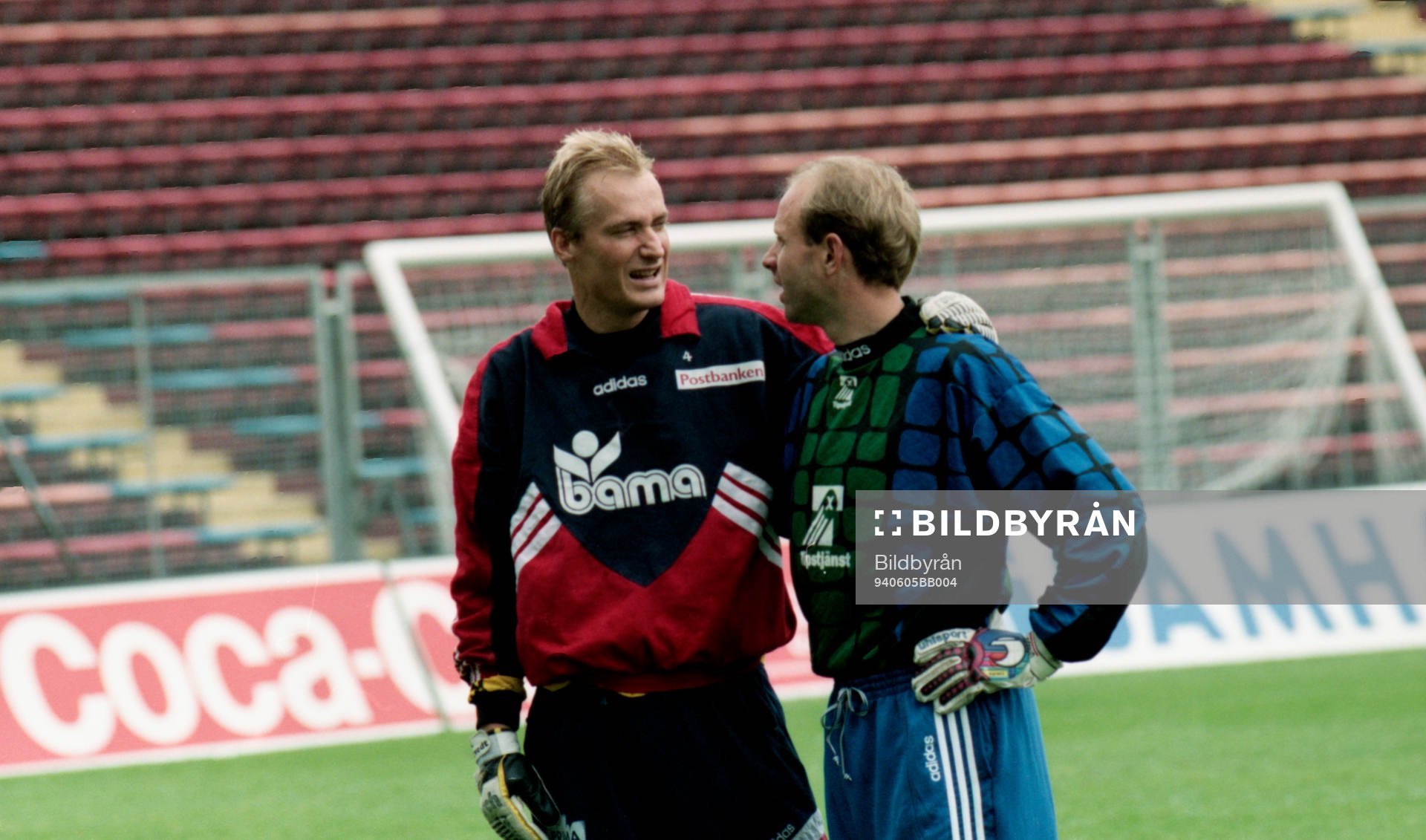 Erik Thorstvedt, målvakt, Norge bredvid Thomas Ravelli,