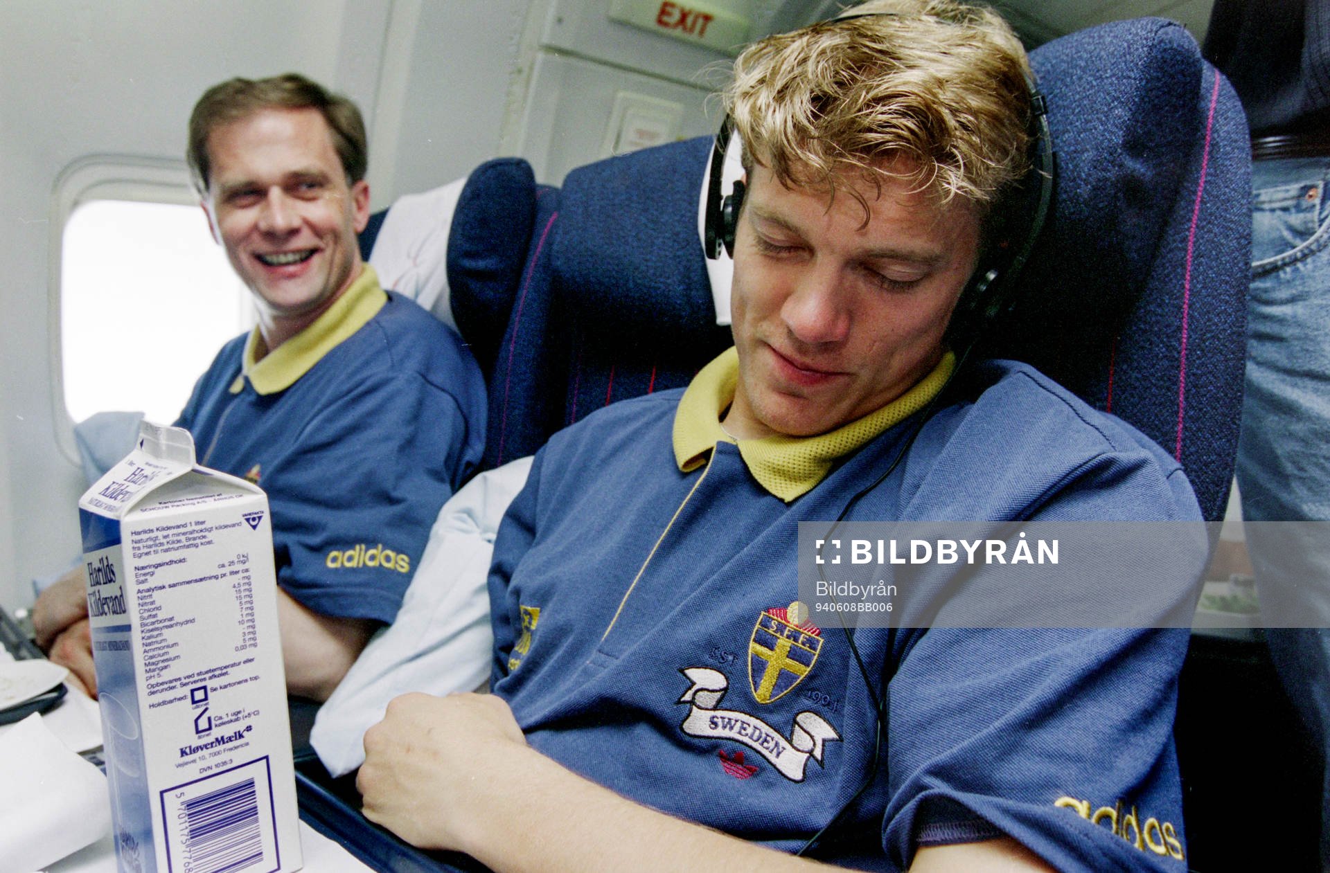 Jesper Blomqvist på flyget till Los Angeles