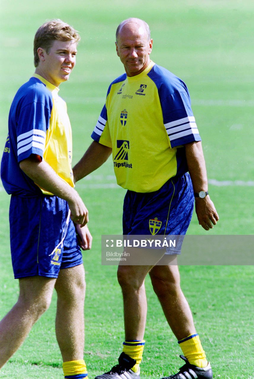 Tomas Brolin och Tommy Svensson, förbundskapten, Sverige