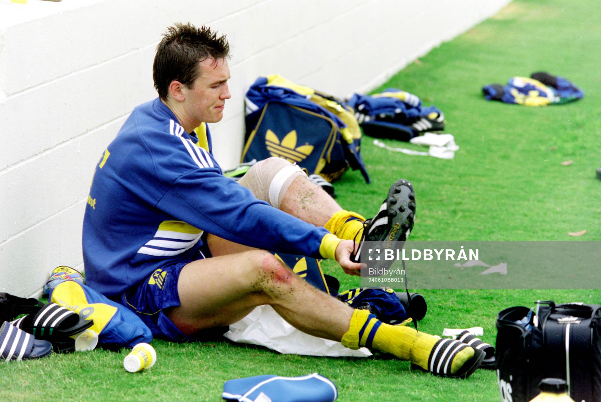 Patrik Andersson grinar illa