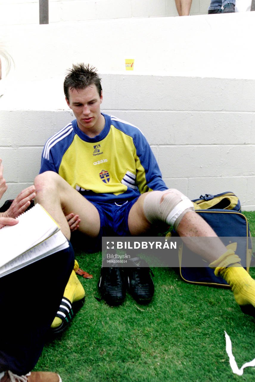Patrik Andersson grinar illa