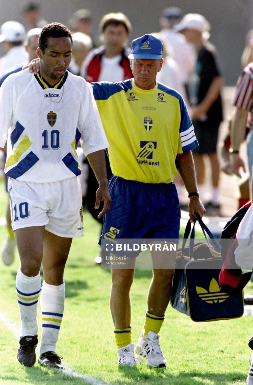 Martin Dahlin och Tommy Svensson, förbundskapten i Sverige