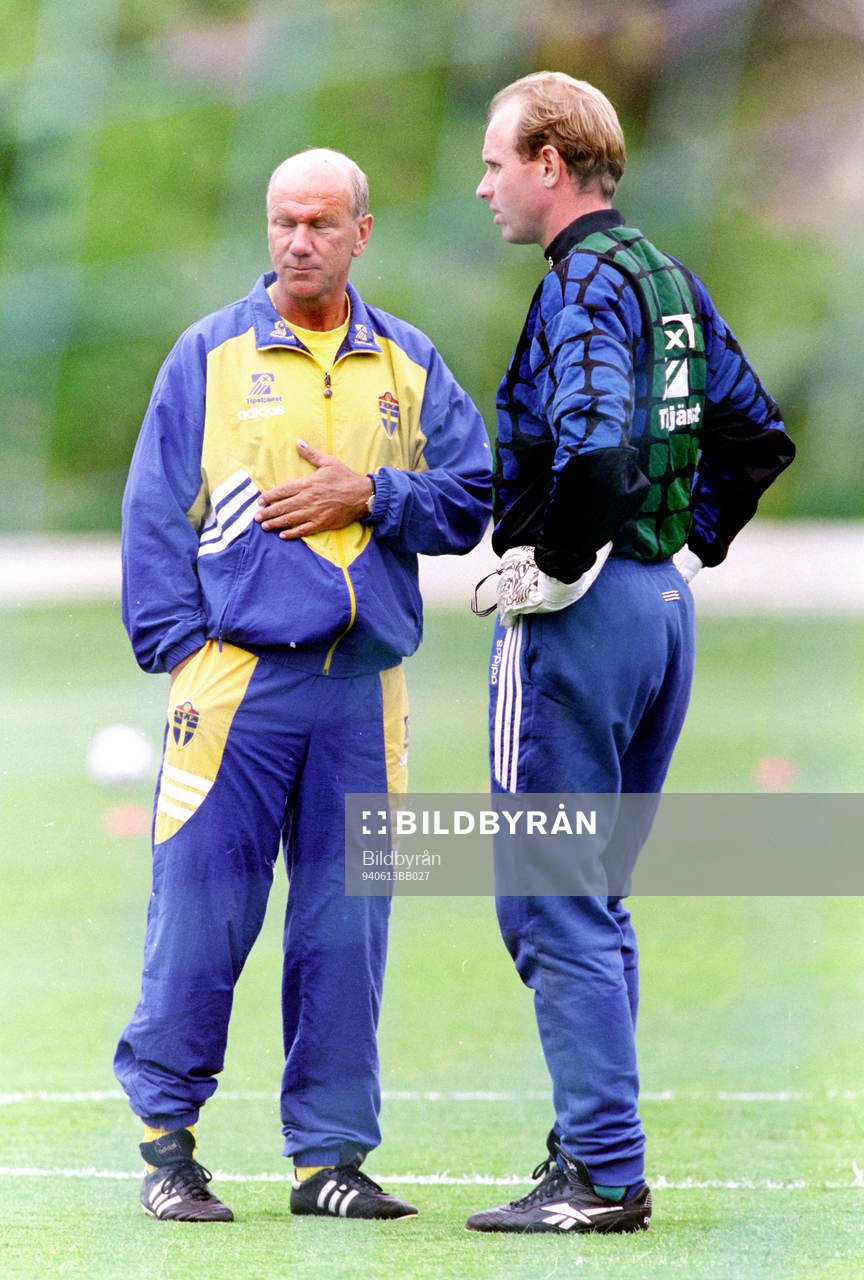 Tommy Svensson, förbundskapten och Thomas Ravelli, målvakt